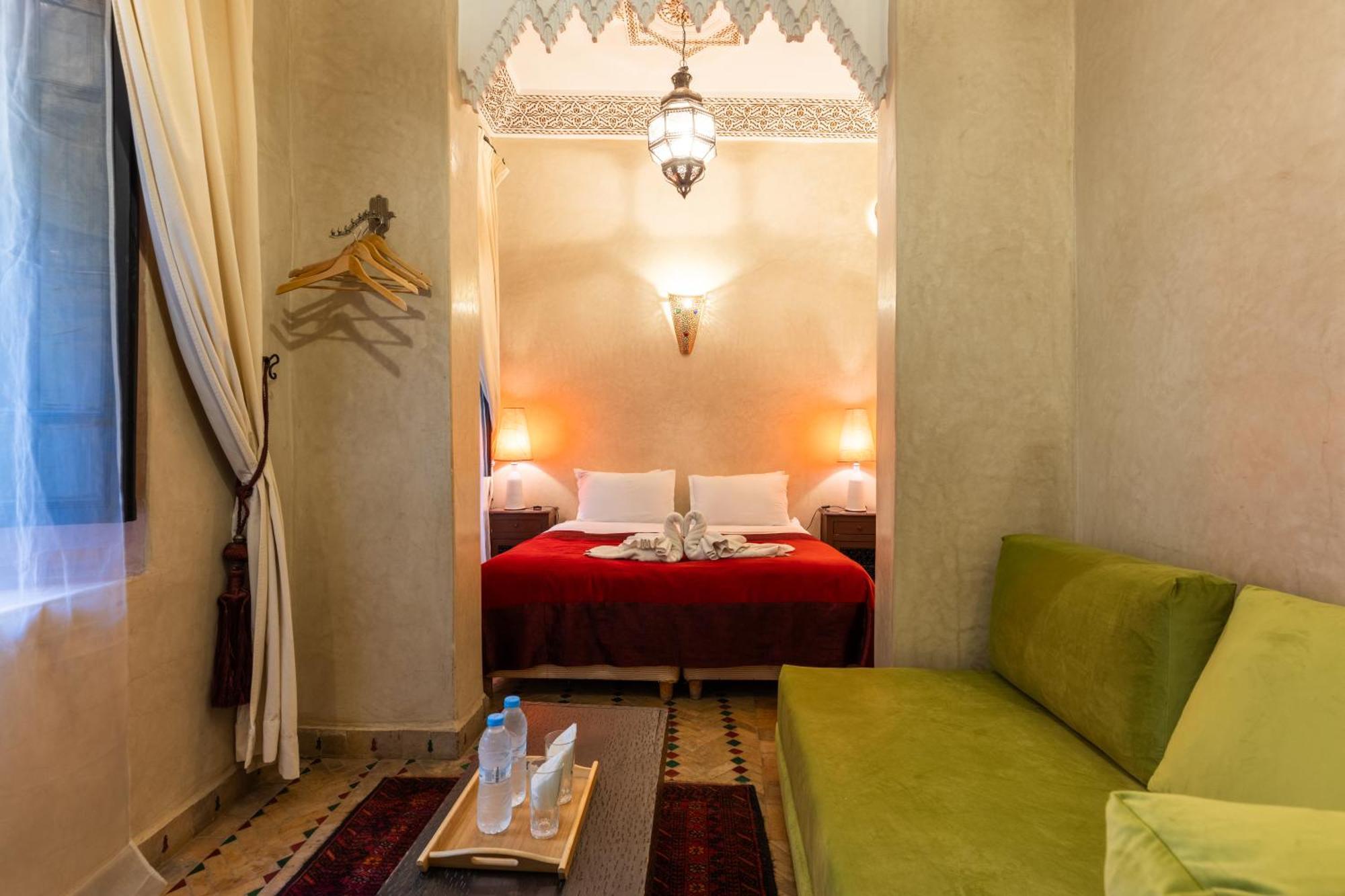 Saba Riad